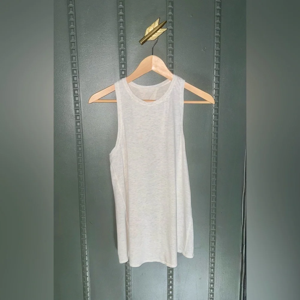 Lululemon l All Tied Up Women's Tank Top l Size: Small/Medium - Picture 5 of 11